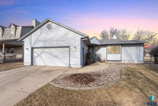 4700 E Alpine Cir Circle, Sioux Falls, SD 57110