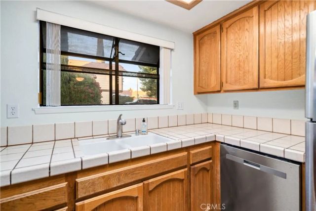2115 W Avenue K14, Lancaster, CA 93536