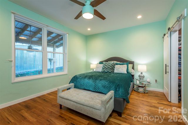 84 West Street, Weaverville, NC 28787