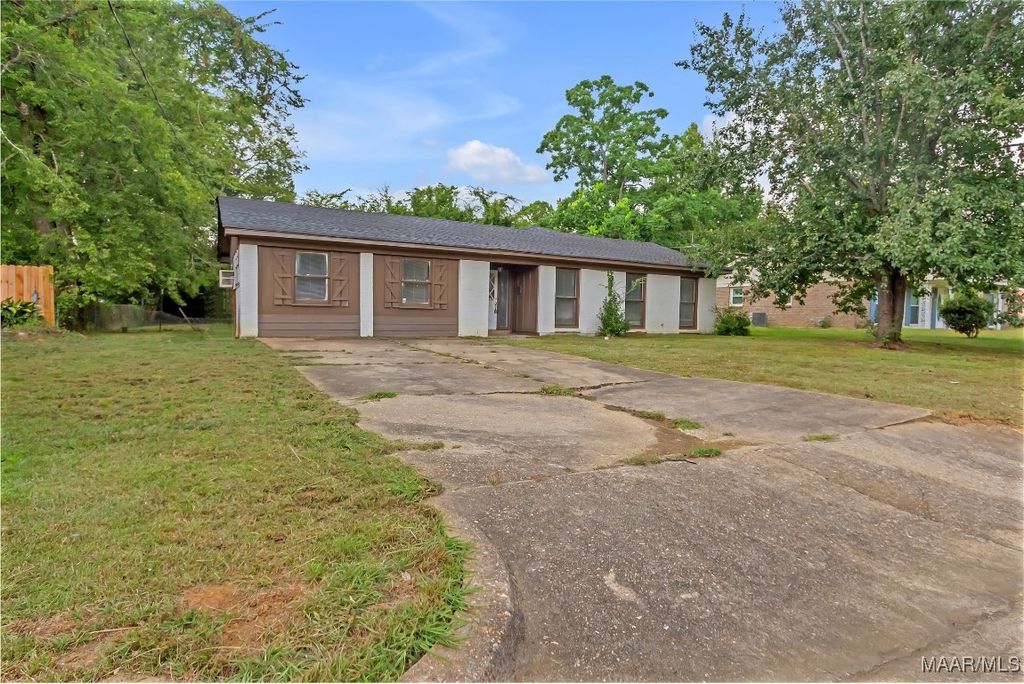 742 Queensbury Drive, Montgomery, AL 36116