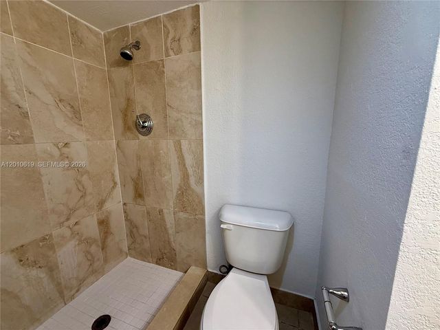 9143 SW 77th Ave B109, Miami, FL 33156