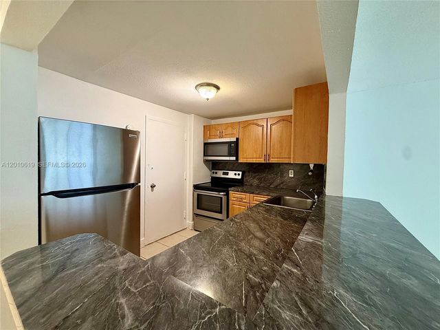 9143 SW 77th Ave B109, Miami, FL 33156