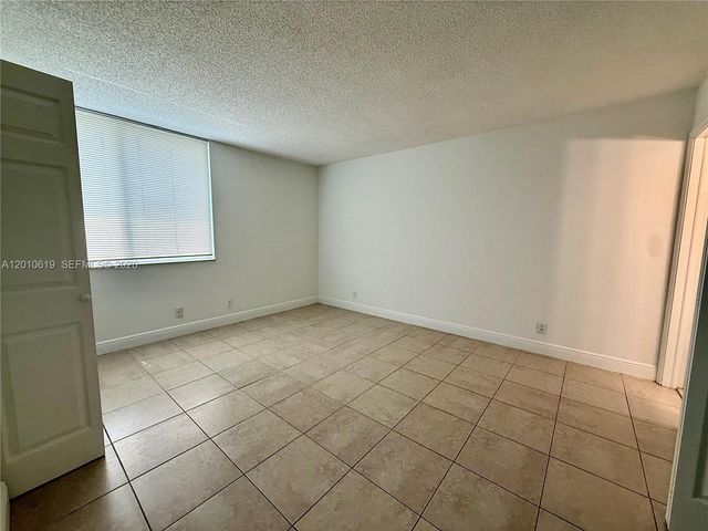 9143 SW 77th Ave B109, Miami, FL 33156