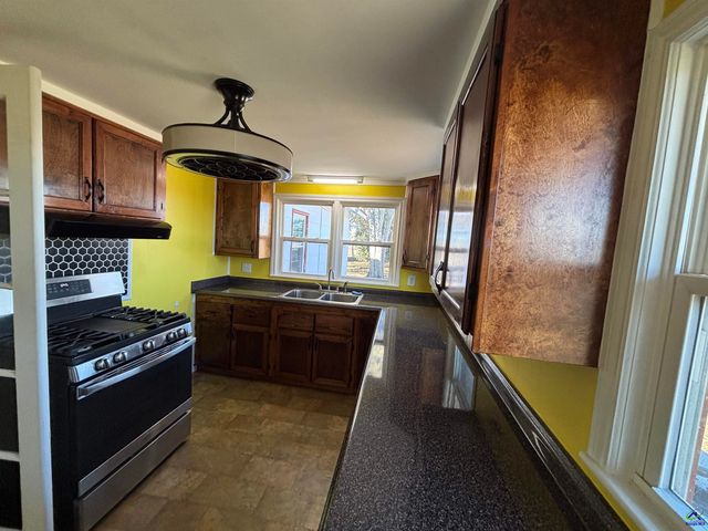 231 Barlow Road, Cochran, GA 31014