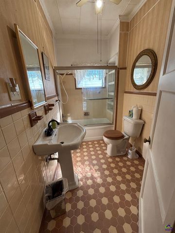 231 Barlow Road, Cochran, GA 31014