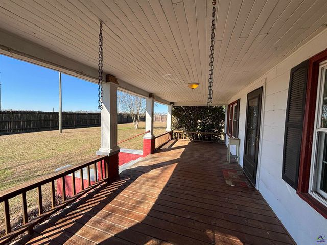 231 Barlow Road, Cochran, GA 31014