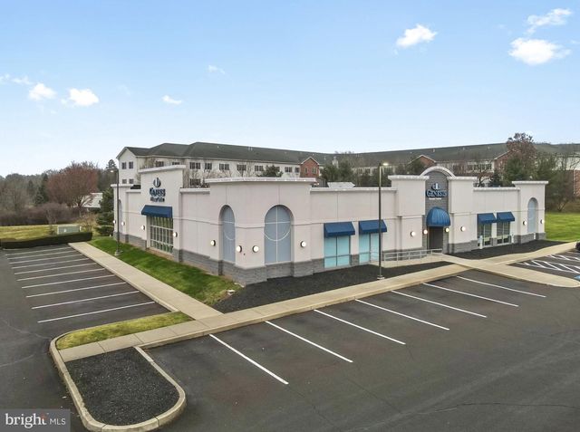 671 MAIN ST, Harleysville, PA 19438