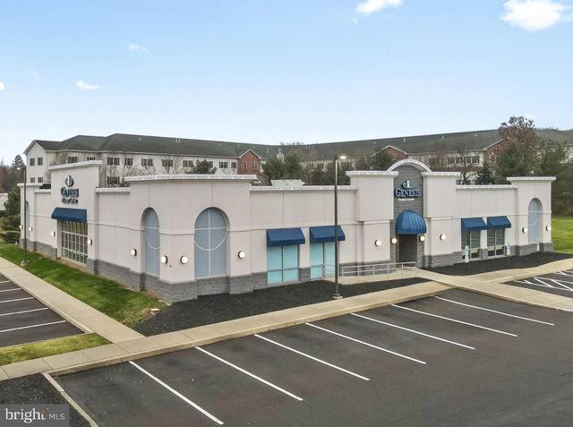 671 MAIN ST, Harleysville, PA 19438