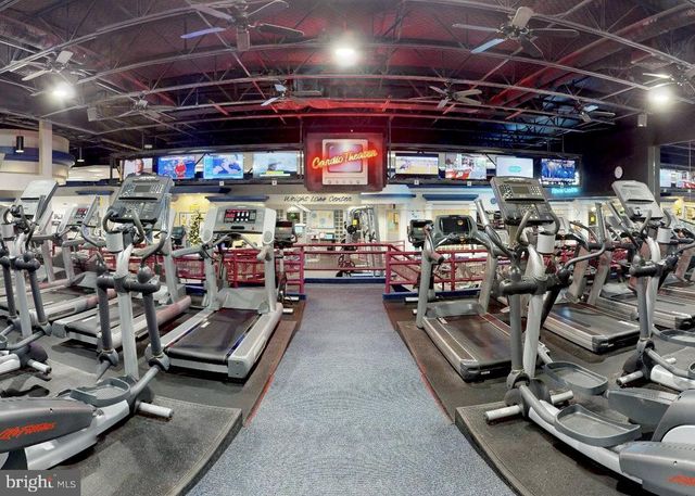 671 MAIN ST, Harleysville, PA 19438