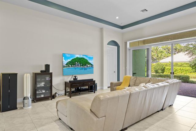 10937 SW Visconti Way, Port St. Lucie, FL 34986
