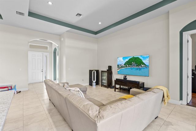 10937 SW Visconti Way, Port St. Lucie, FL 34986