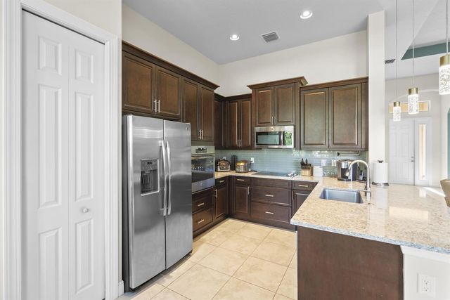 10937 SW Visconti Way, Port St. Lucie, FL 34986