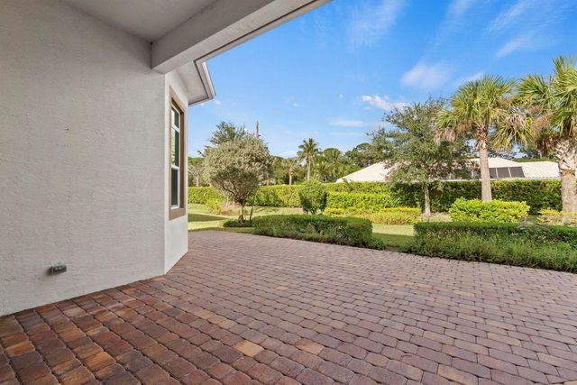 10937 SW Visconti Way, Port St. Lucie, FL 34986