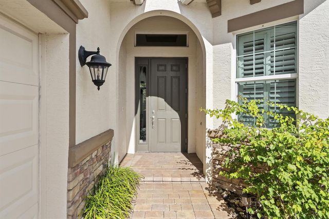 10937 SW Visconti Way, Port St. Lucie, FL 34986