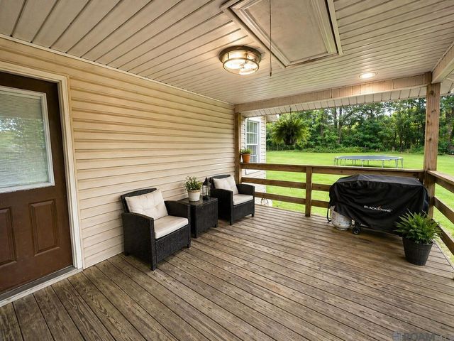2794 Rush St, Slaughter, LA 70777