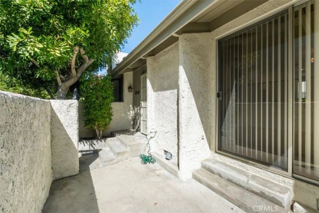 4203 Colfax Avenue A, Studio City, CA 91604