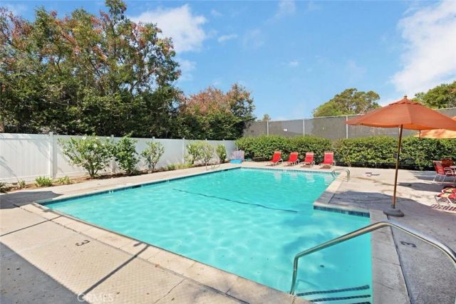 4203 Colfax Avenue A, Studio City, CA 91604