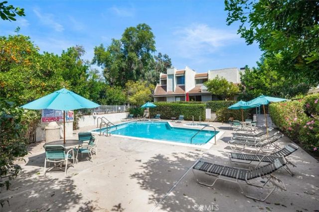 4203 Colfax Avenue A, Studio City, CA 91604