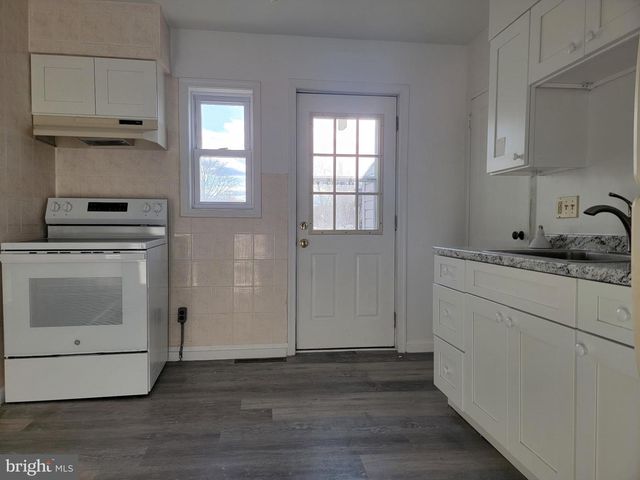 617 BERG AVE, Trenton, NJ 08610