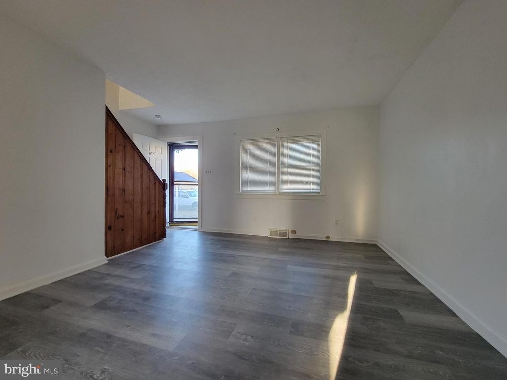 617 BERG AVE, Trenton, NJ 08610