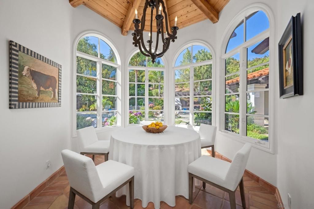 Image 6 of property listing at 5354 El Camino Del Norte, Rancho Santa Fe, CA 92067