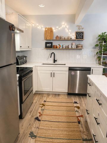 716 Moraine Trace 8, Schererville, IN 46375