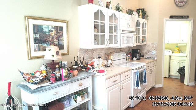 300 Hartford Court, Spring Hill, FL 34609