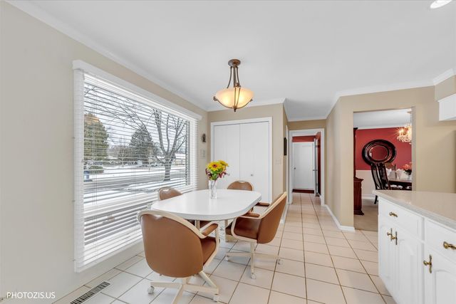 3849 Grace Lane, Glenview, IL 60025