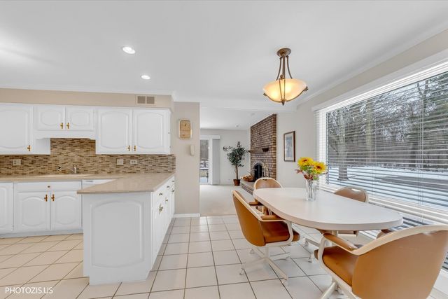 3849 Grace Lane, Glenview, IL 60025