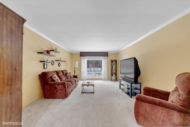 3849 Grace Lane, Glenview, IL 60025