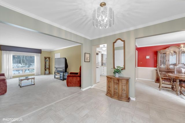 3849 Grace Lane, Glenview, IL 60025