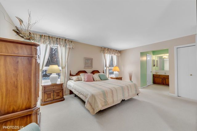 3849 Grace Lane, Glenview, IL 60025