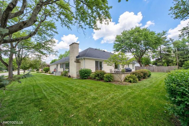 3849 Grace Lane, Glenview, IL 60025