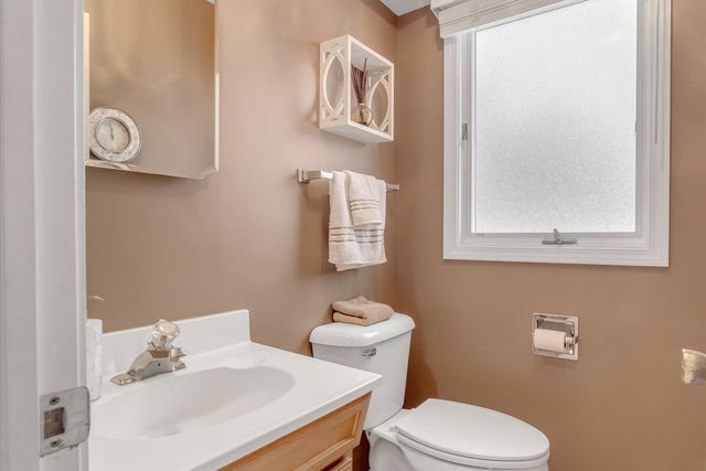 3849 Grace Lane, Glenview, IL 60025