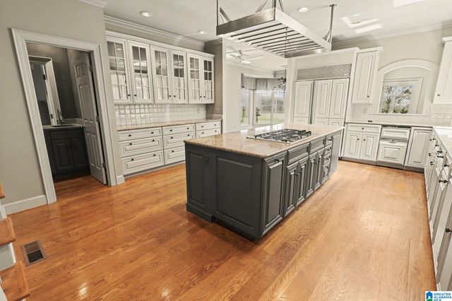 617 SANDERS ROAD, Hoover, AL 35226