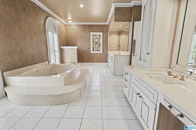 617 SANDERS ROAD, Hoover, AL 35226