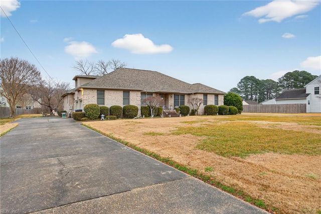 5512 Connie LN, Virginia Beach, VA 23462