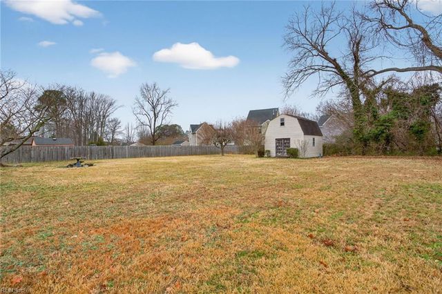 5512 Connie LN, Virginia Beach, VA 23462