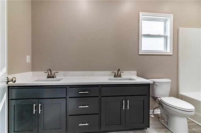 80 SE 451 Road, Warrensburg, MO 64093