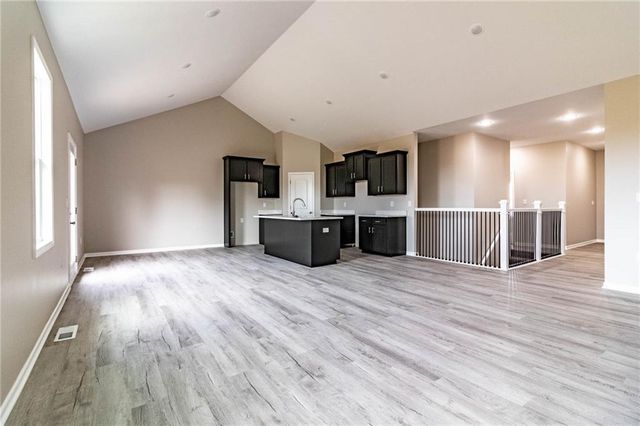 80 SE 451 Road, Warrensburg, MO 64093