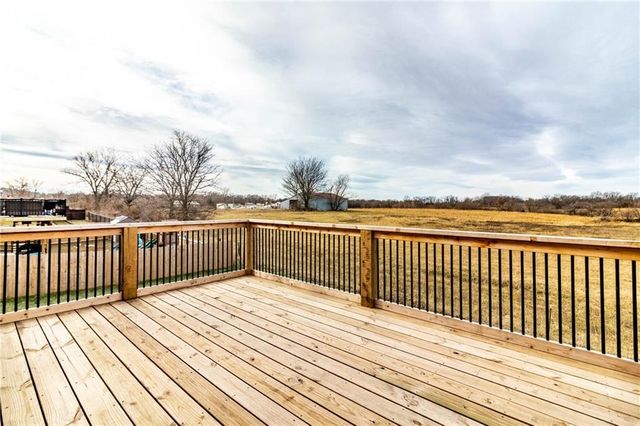 80 SE 451 Road, Warrensburg, MO 64093