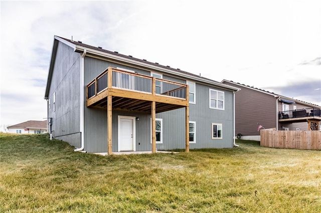 80 SE 451 Road, Warrensburg, MO 64093