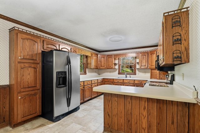 8039 Campbellsville Rd, Pulaski, TN 38478