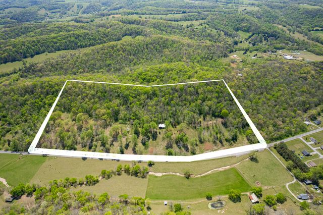 8039 Campbellsville Rd, Pulaski, TN 38478