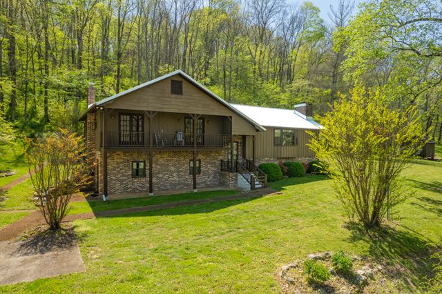 8039 Campbellsville Rd, Pulaski, TN 38478