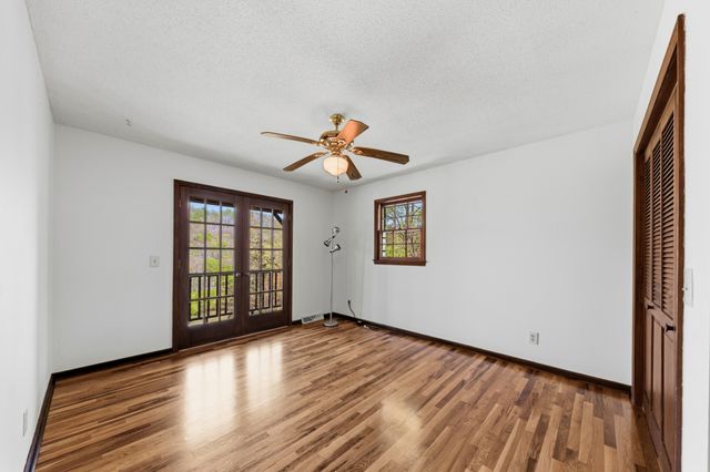 8039 Campbellsville Rd, Pulaski, TN 38478