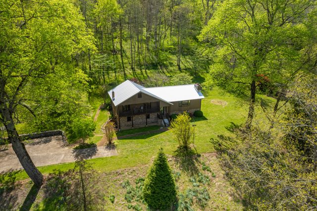 8039 Campbellsville Rd, Pulaski, TN 38478