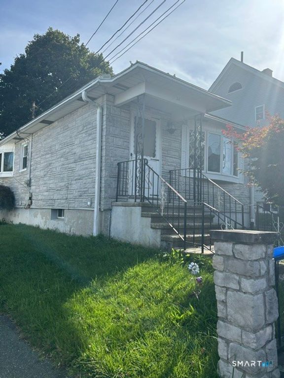 57 Avon Avenue, Waterbury, CT 06708