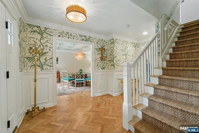 26 Bradrick Lane, Allendale, NJ 07401