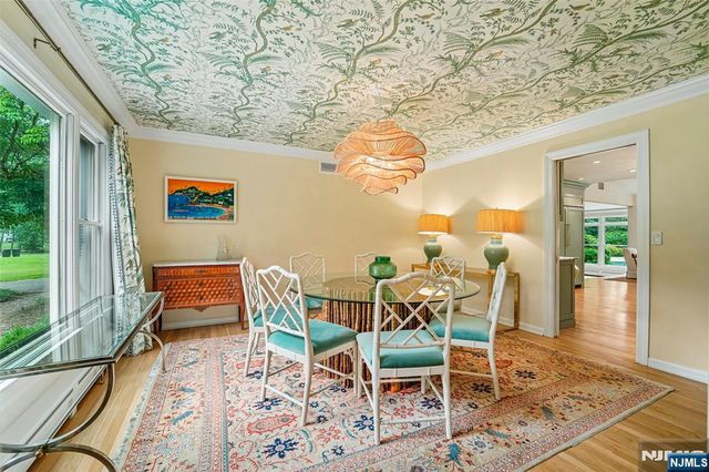 26 Bradrick Lane, Allendale, NJ 07401